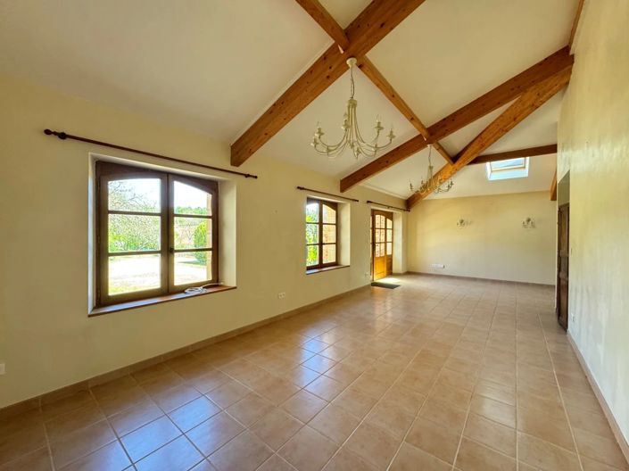 Image No.9-2 Bed House for sale