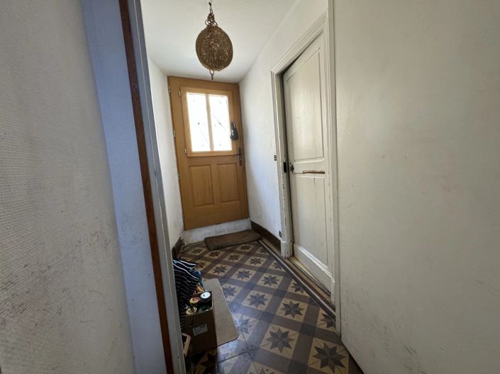 Image No.12-4 Bed House for sale