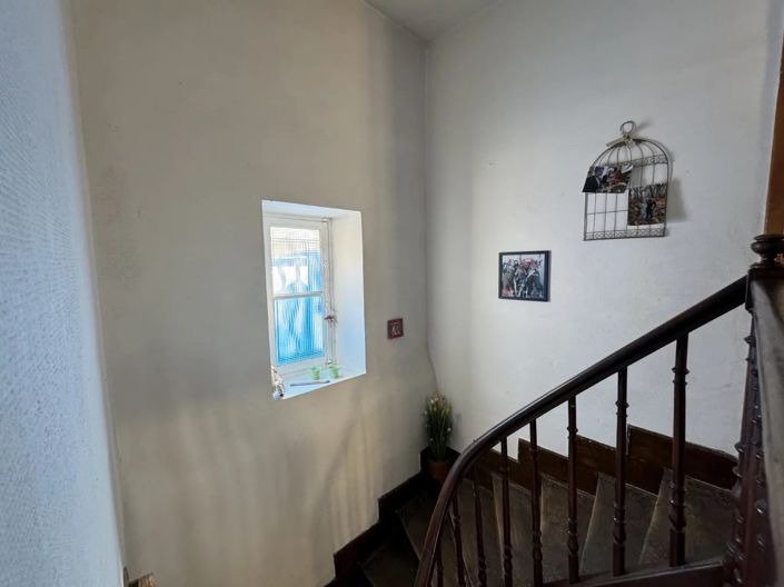 Image No.2-4 Bed House for sale