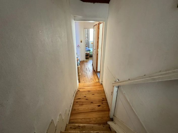 Image No.7-4 Bed House for sale