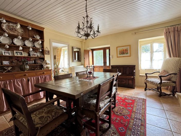 Image No.3-3 Bed House for sale