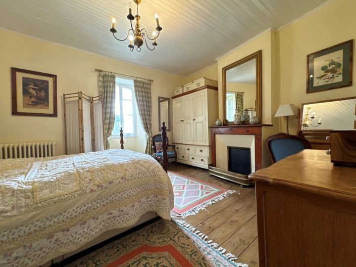 Image No.8-3 Bed House for sale