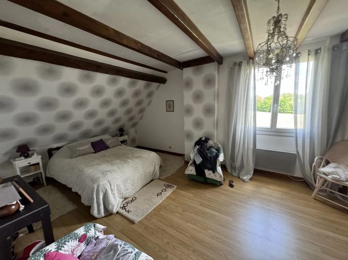 Image No.5-6 Bed House for sale