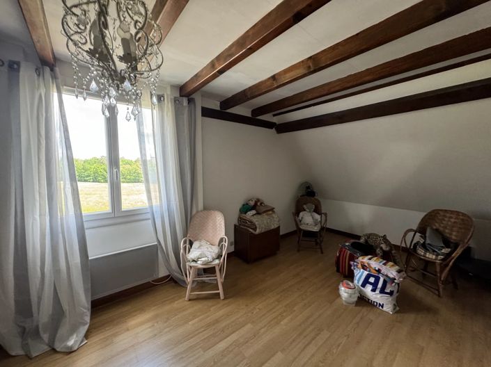 Image No.6-6 Bed House for sale