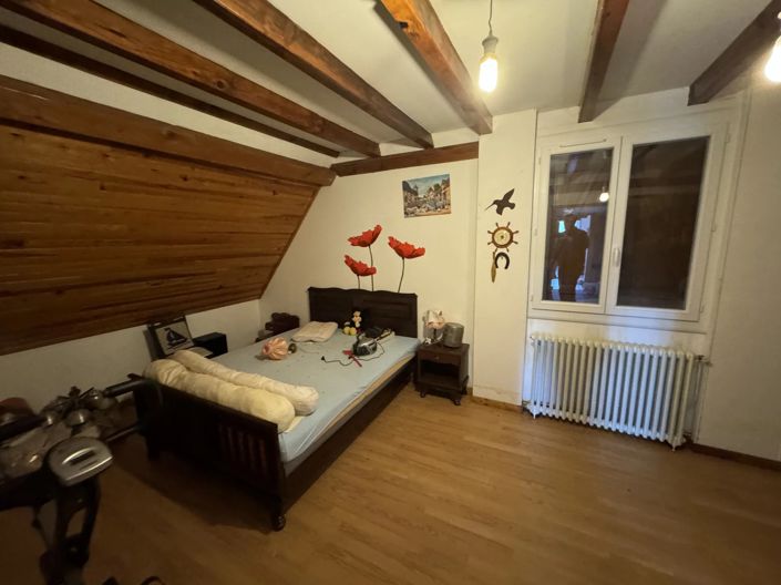 Image No.7-6 Bed House for sale