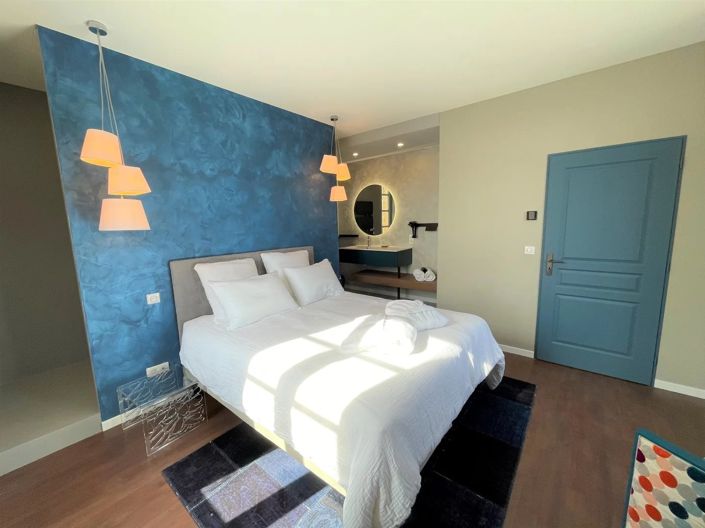 Image No.21-9 Bed House for sale