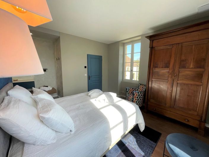 Image No.22-9 Bed House for sale