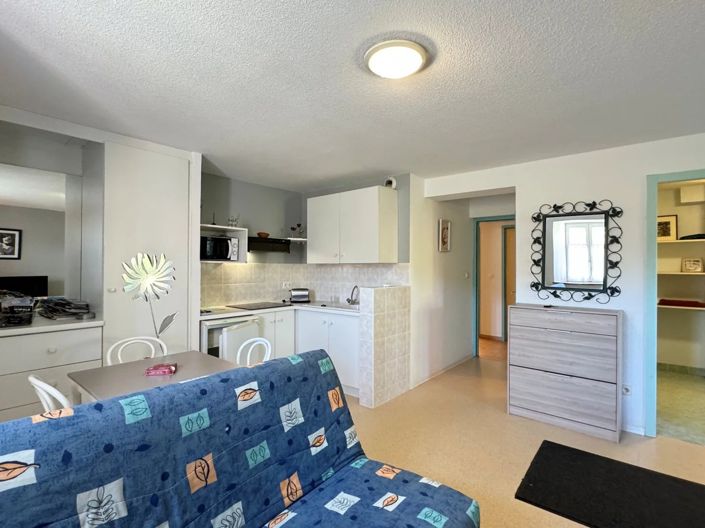 Image No.17-10 Bed House for sale