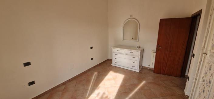 Image No.21-3 Bed House for sale