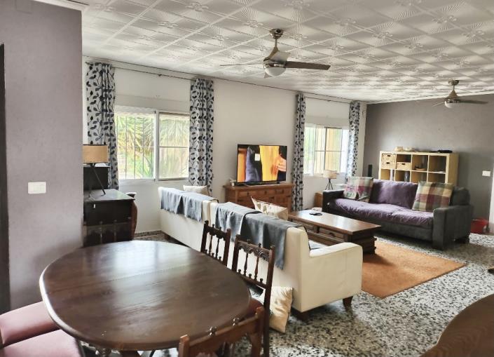 Image No.11-6 Bed Country House for sale