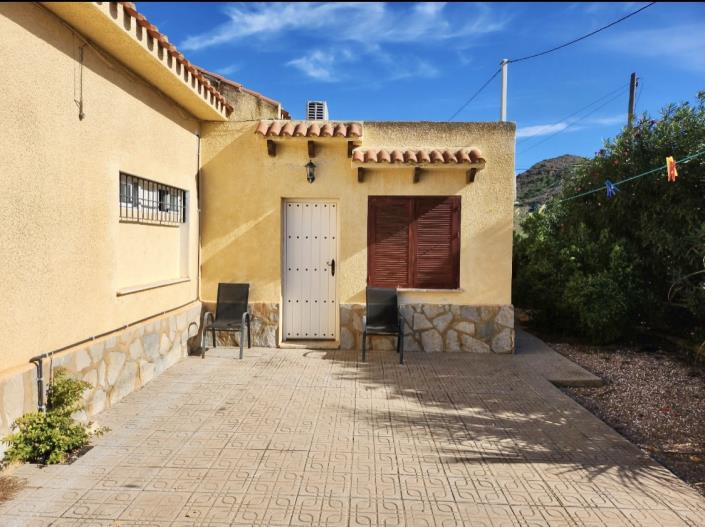 Image No.14-6 Bed Country House for sale