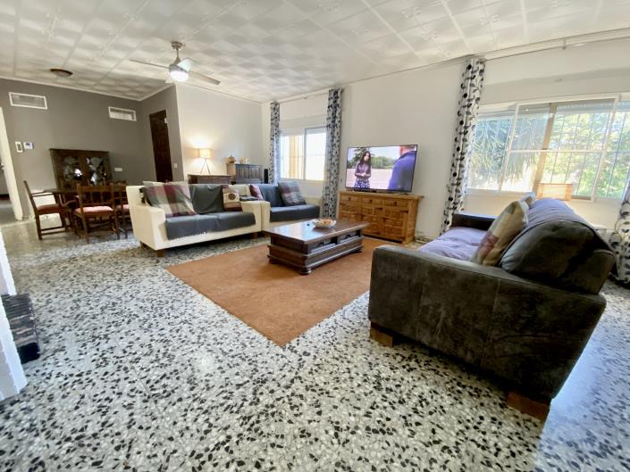 Image No.38-6 Bed Country House for sale