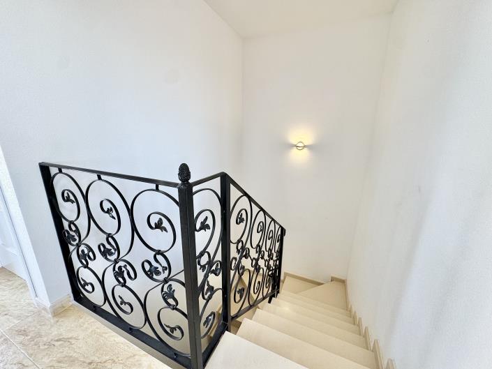 Image No.8-4 Bed House/Villa for sale