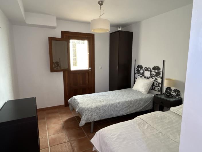 Image No.7-11 Bed Country House for sale