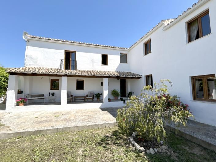 Image No.27-5 Bed Farmhouse for sale