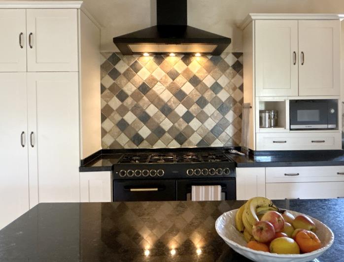 Image No.39-5 Bed Farmhouse for sale