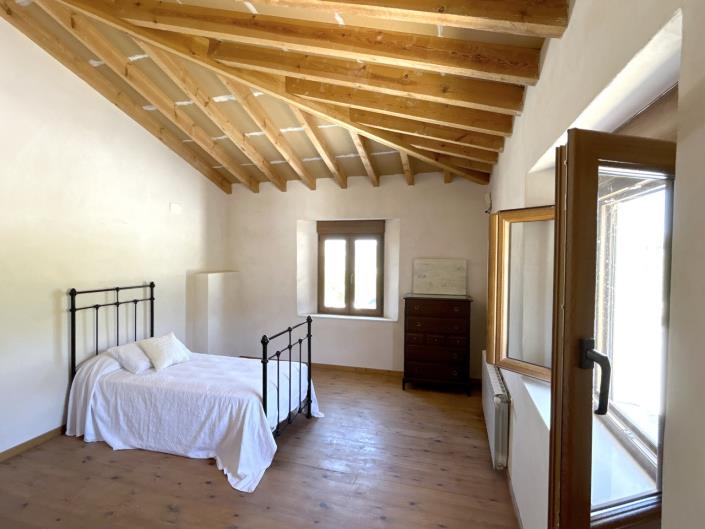 Image No.41-5 Bed Farmhouse for sale