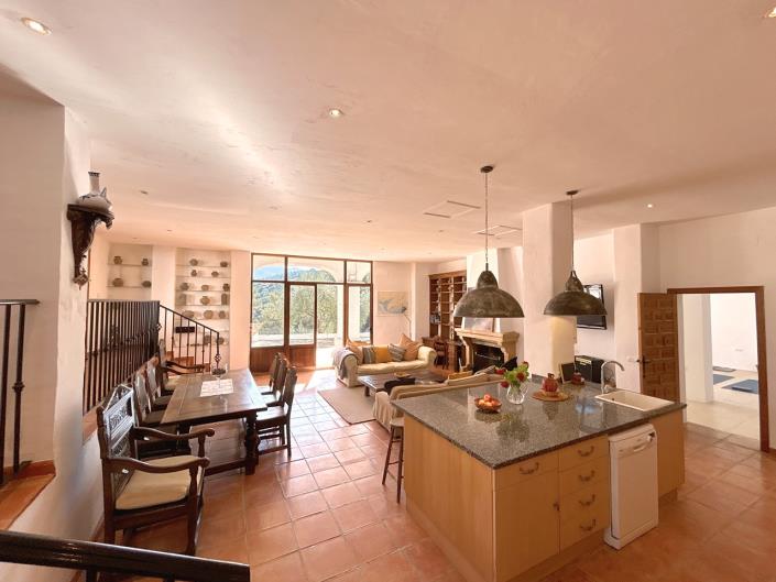 Image No.48-14 Bed Cortijo for sale