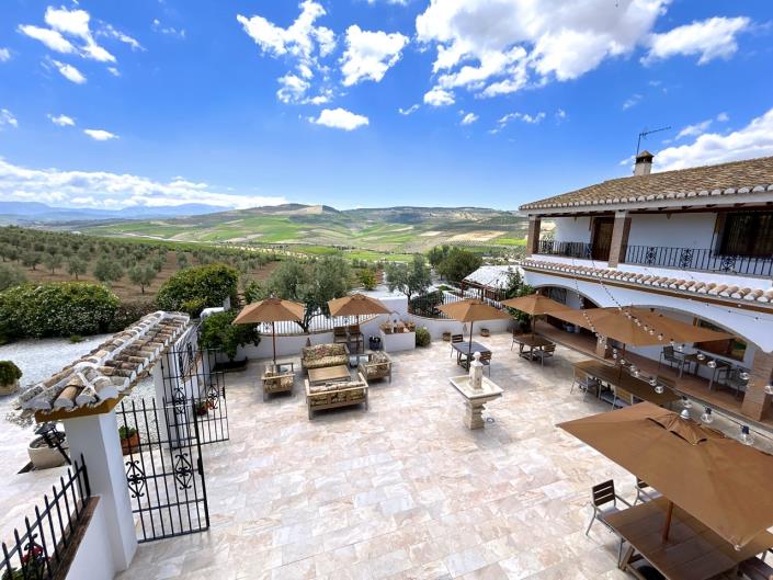 Image No.19-15 Bed Commercial for sale