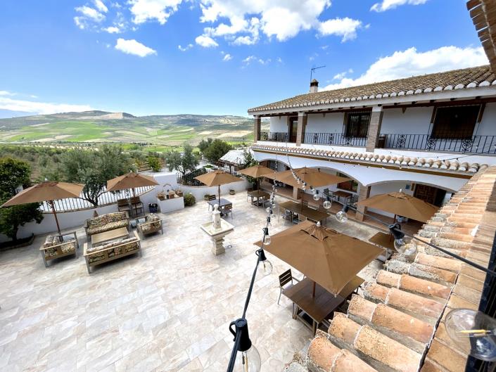 Image No.47-15 Bed Commercial for sale