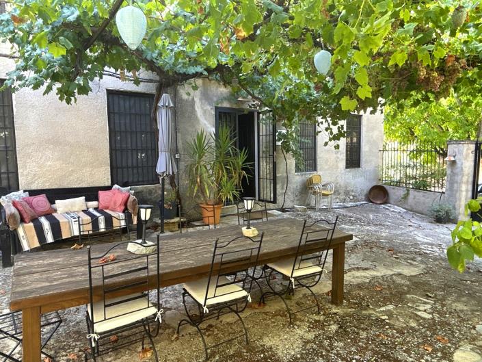 Image No.9-9 Bed Country Property for sale