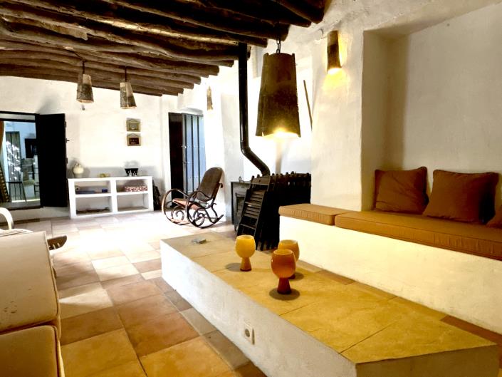 Image No.16-9 Bed Country Property for sale