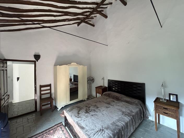 Image No.24-9 Bed Country Property for sale