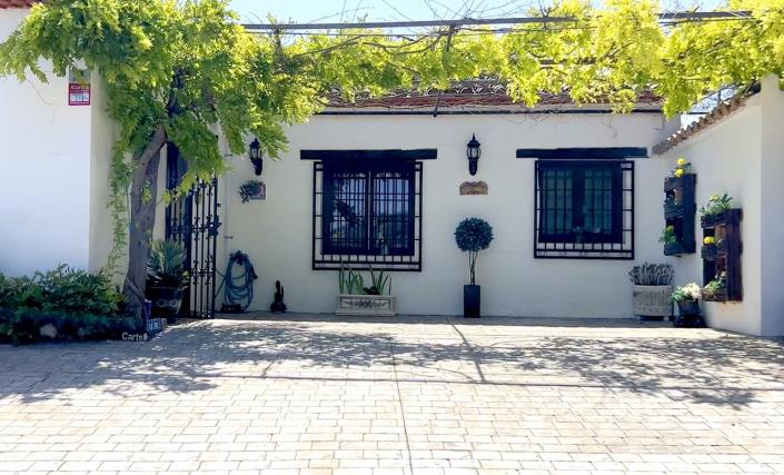 Image No.11-2 Bed Country House for sale