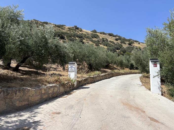 Image No.18-2 Bed Country House for sale