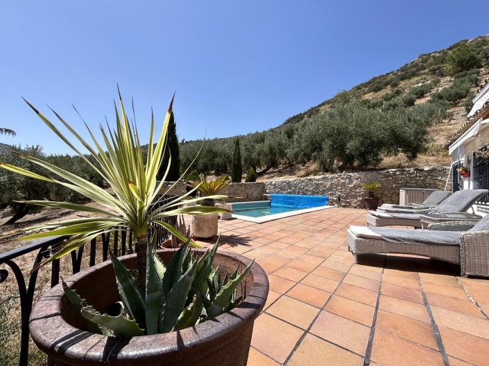 Image No.40-2 Bed Country House for sale