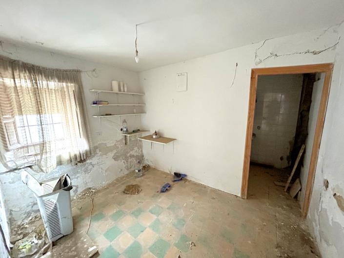 Image No.9-3 Bed Village House for sale