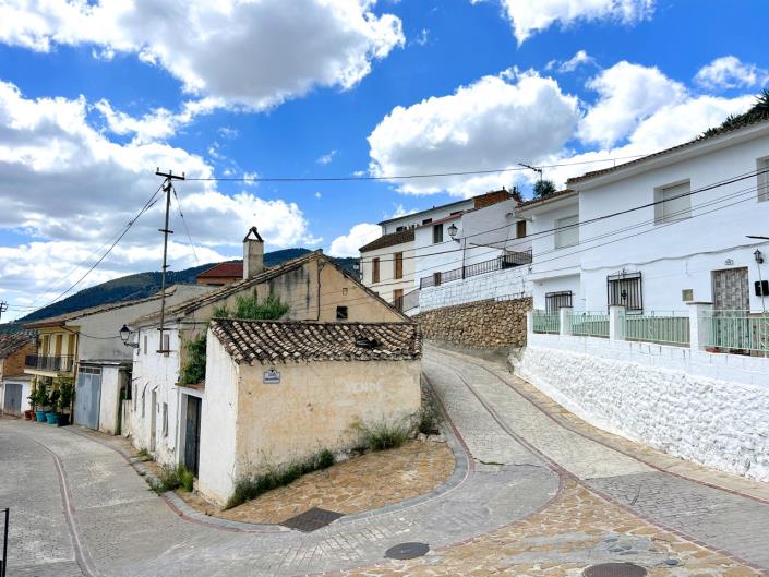 Image No.18-3 Bed Village House for sale