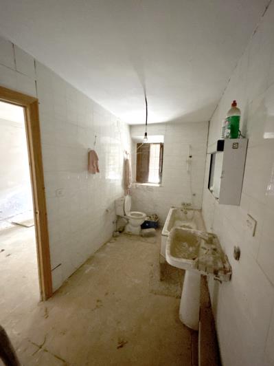 Image No.25-3 Bed Village House for sale