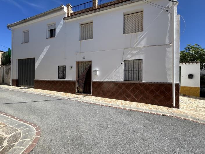 Image No.8-7 Bed Village House for sale