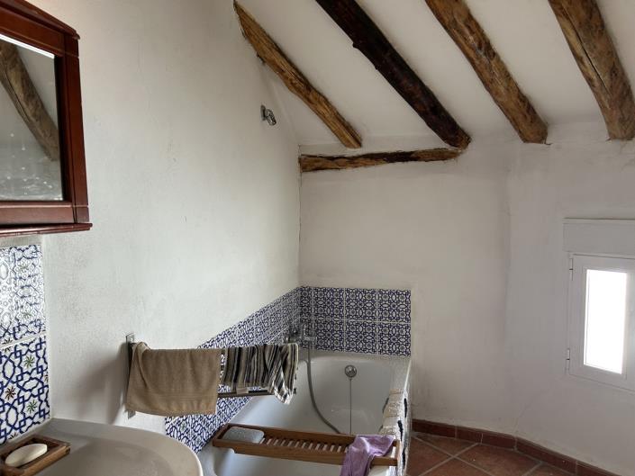 Image No.11-5 Bed Townhouse for sale