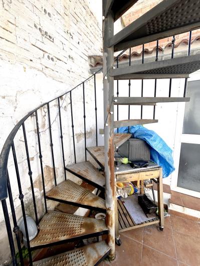 Image No.12-2 Bed Townhouse for sale