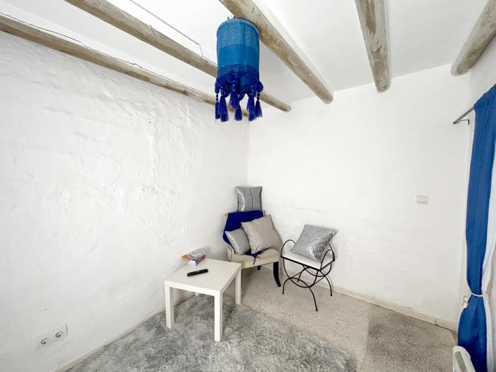 Image No.24-2 Bed Townhouse for sale