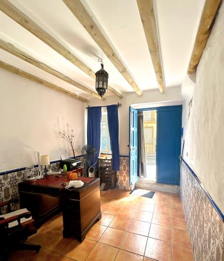 Image No.37-2 Bed Townhouse for sale