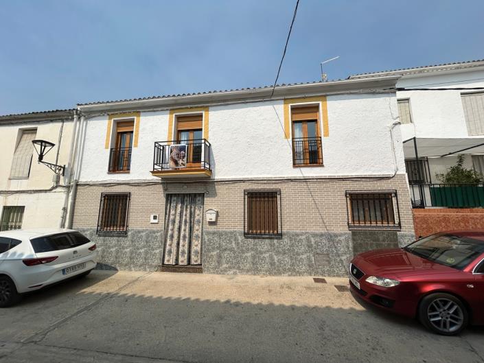 Image No.34-4 Bed Village House for sale