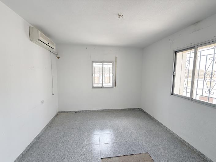 Image No.19-3 Bed Village House for sale