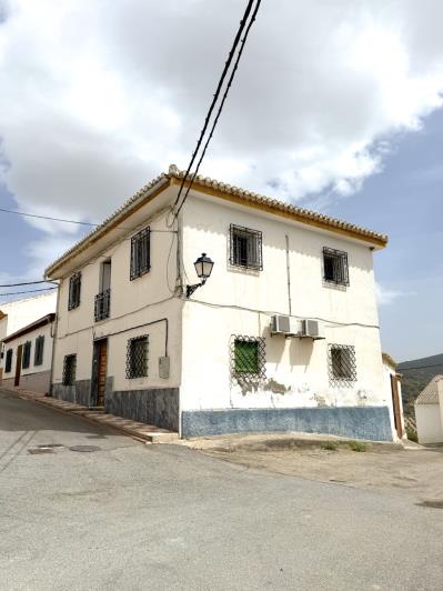 Image No.29-3 Bed Village House for sale