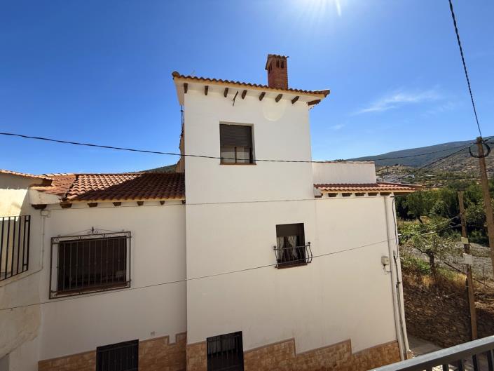 Image No.19-4 Bed Village House for sale