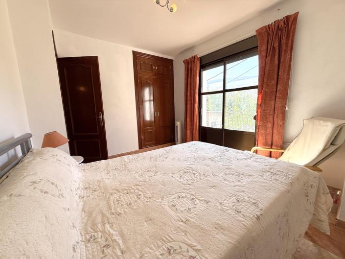 Image No.24-4 Bed Village House for sale