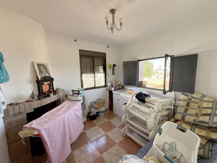 Image No.28-4 Bed Village House for sale