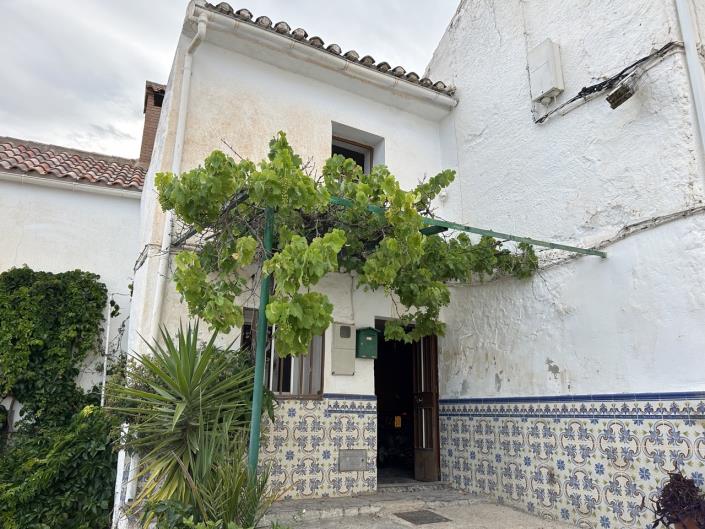 Image No.1-3 Bed Village House for sale