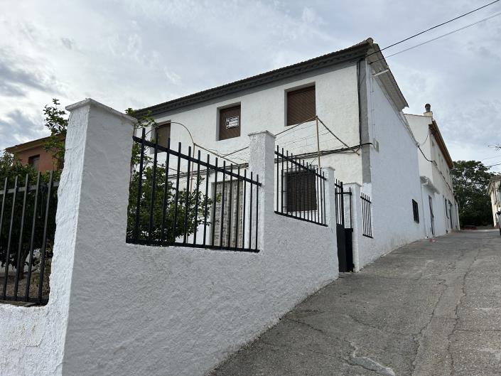 Image No.6-4 Bed Village House for sale