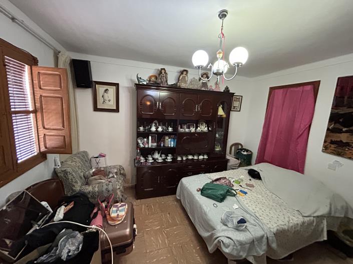 Image No.43-4 Bed Village House for sale