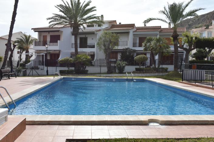 Image No.2-3 Bed Semi-Detached for sale