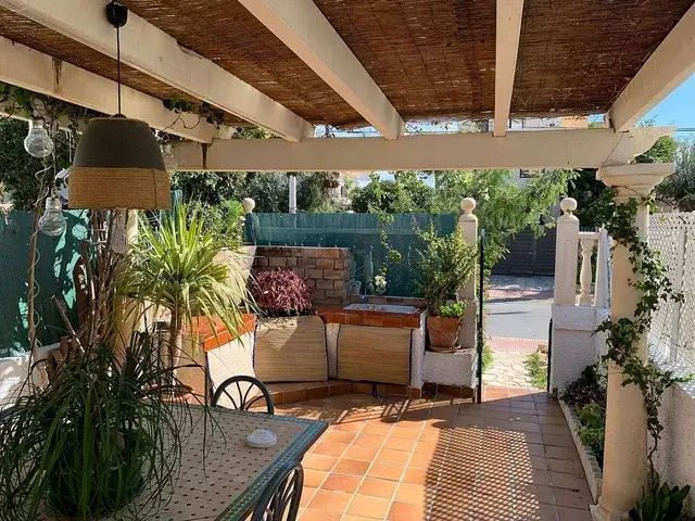 Image No.9-3 Bed Semi-Detached for sale