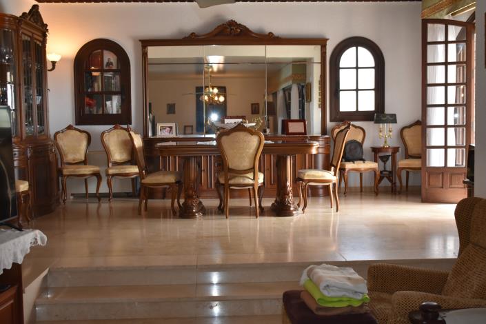 Image No.9-5 Bed Villa for sale